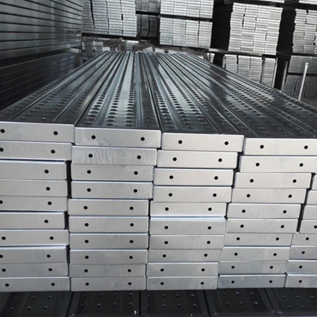 BS1139 Tablero de acero de andamio galvanizado 210*40 mm